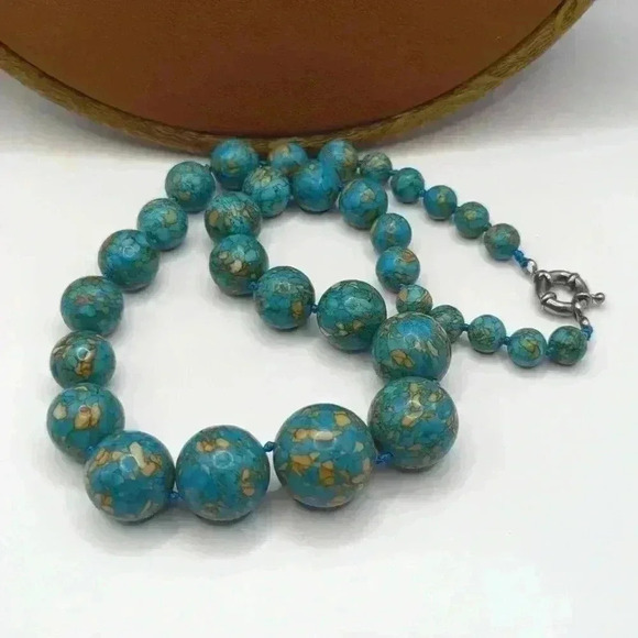 Vintage Turquoise Blue Graduated Bead Statement Necklace | Toggle Clasp - Picture 5 of 5